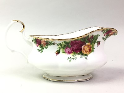 Lot 436 - GROUP OF ROYAL ALBERT OLD COUNTRY ROSES ITEMS