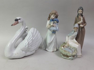 Lot 437 - GROUP OF LLADRO AND NAO FIGURES