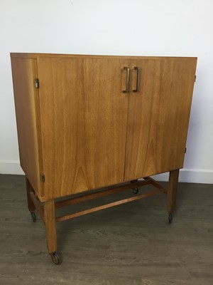 Lot 342 - RETRO TEAK RECORD CABINET