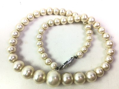 Lot 429 - COLLECTION OF PEARL NECKLACES