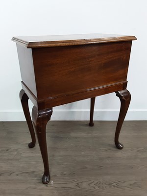 Lot 311 - MAHOGANY SEWING TABLE