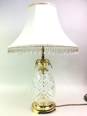 Lot 481 - CLEAR GLASS TABLE LAMP