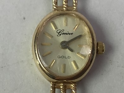 Lot 562 - LADY'S CERTINA WRISTLET WATCH