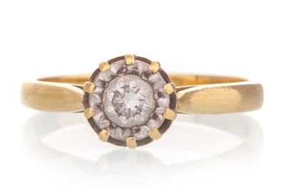 Lot 537 - DIAMOND SOLITAIRE RING