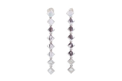 Lot 544 - PAIR OF DIAMOND DROP EARRINGS