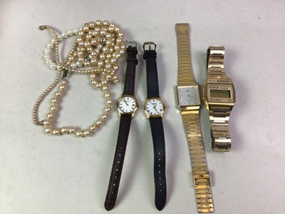 Lot 1 - COLLECTION OF COSTUME JEWELLERY