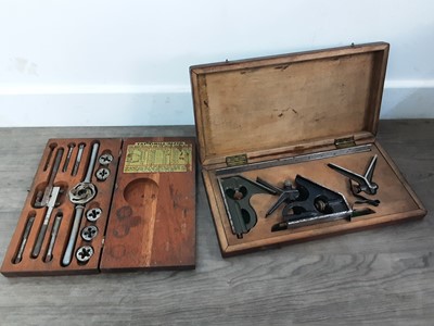 Lot 253 - GROUP OF VINTAGE TOOLS