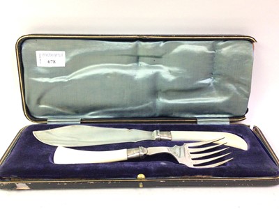 Lot 678 - PAIR OF FISH SERVERS