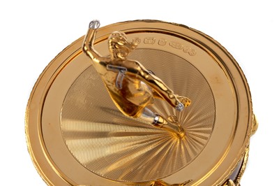 Lot 1697 - THE GEORGE BEST FABRGÉ EGG BY SARAH FABERGE