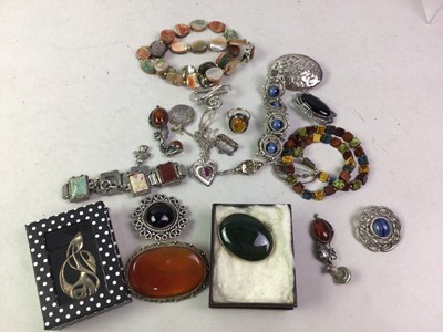 Lot 4 - COLLECTION OF COSTUME AND OTHER JEWELLERY