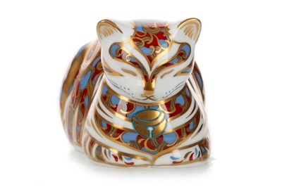 Lot 623 - ROYAL CROWN DERBY PAPERWEIGHT