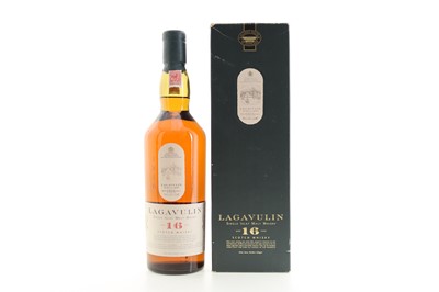 Lot 267 - LAGAVULIN 16 YEAR OLD WHITE HORSE