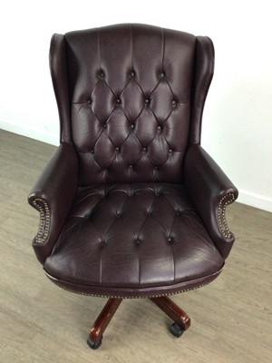 Lot 123 - CHESTERFIELD STYLE LEATHER SWIVEL CHAIR