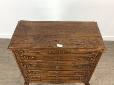 Lot 212 - SOLID WOOD CHEST