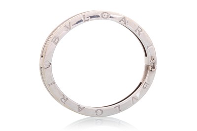 Lot 576 - BULGARI B-ZERO DIAMOND BANGLE