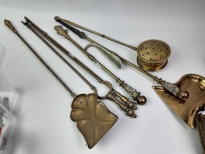 Lot 334 - COLLECTION OF BRASS WARE