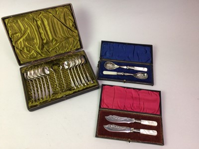 Lot 423 - COLLECTION OF PLATED AND STAINLESS STEEL FLATWARE