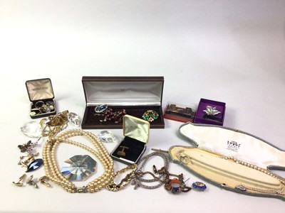 Lot 439 - COLLECTION OF JEWELLERY