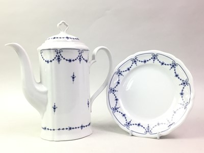 Lot 604 - BLUE AND WHITE PART COFFEE SERVICE