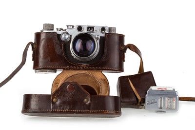 Lot 1071 - LEICA IIIC CAMERA WITH LEITZ SUMMITAR F=5CM LENS