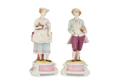 Lot 28 - PAIR OF CONTINENTAL PORCELAIN FIGURES