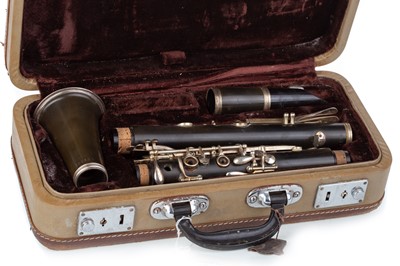 Lot 1076 - CLARINET