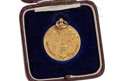 Lot 1833 - ALEX VENTERS OF RANGERS F.C., SCOTTISH LEAGUE CHAMPIONSHIP WINNERS GOLD MEDAL