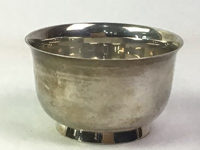 Lot 89 - SILVER BOWL