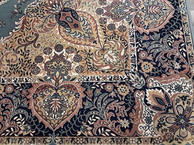 Lot 93 - CONTEMPORARY WOOL RUG