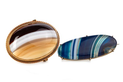 Lot 1129 - TWO AGATE BROOCHES