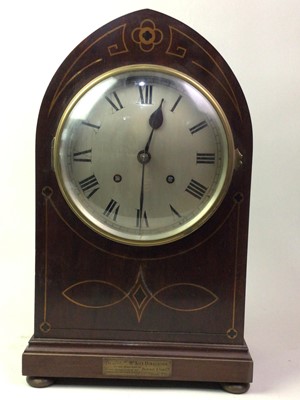 Lot 305 - MAHOGANY MANTEL CLOCK