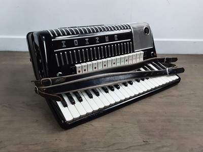 Lot 261 - HOHNER ELECTRAVOX N ACCORDIAN