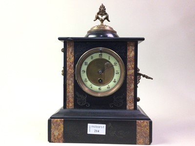 Lot 671 - VICTORIAN MANTLE CLOCK
