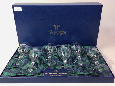 Lot 329 - GROUP OF CYRTSAL GLASS