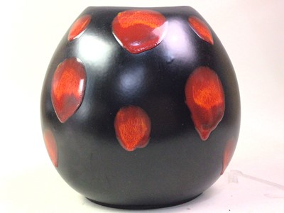 Lot 401 - POOLE POTTERY VASE