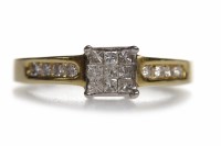 Lot 318 - DIAMOND CLUSTER RING the square bezel with...