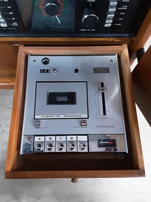 Lot 508 - WALNUT CASED RECORD PLAYER