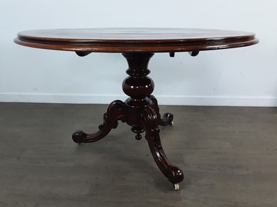 Lot 388 - VICTORIAN MAHOGANY OVAL TABLE