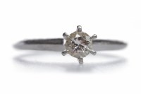 Lot 347 - PLATINUM DIAMOND SOLITAIRE RING the six claw...