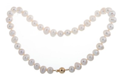 Lot 432 - PEARL NECKLACE