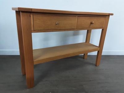 Lot 627 - MODERN OAK SIDEBOARD