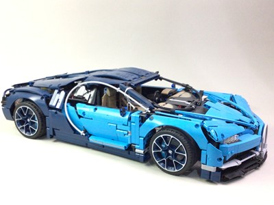 Lot 165 - LEGO 42083 TECHNIC BUGATTI CHIRON BUILT MODEL