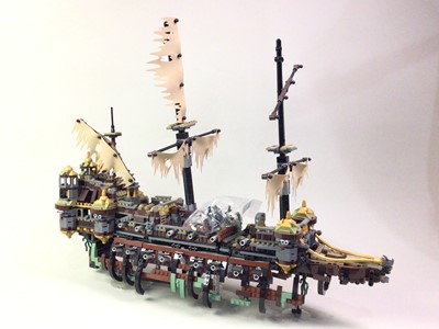 Lot 156 - LEGO 71042 PIRATES OF THE CARRIBEAN 'SILENT MARY'