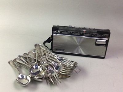 Lot 672 - GRUNDIG RADIO