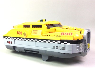 Lot 673 - CUSTOM LEGO FIFTH ELEMENT TAXI WITH STAND