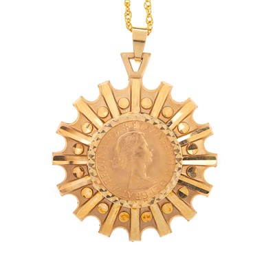 Lot 59 - ELIZABETH II GOLD SOVEREIGN PENDANT