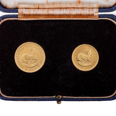 Lot 64 - ELIZABETH II SOUTH AFRICA TWO COIN SET