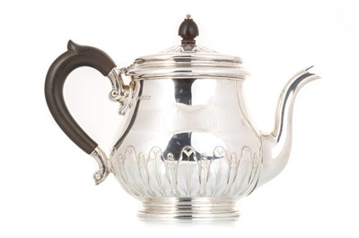 Lot 1186 - GEORGE V SILVER  TEAPOT