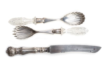 Lot 1198 - PAIR OF EDWARDIAN SILVER BLADED SALAD SERVERS