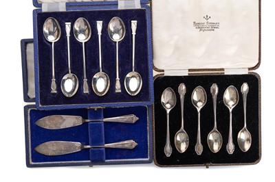 Lot 1199 - ELIZABETH II  SILVER CRUET SET